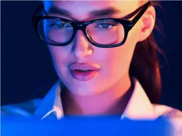 Anti-Fatigue Lenses With Blue Light Filtering Coating