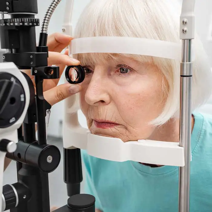 Comprehensive Eye Exams for Seniors
